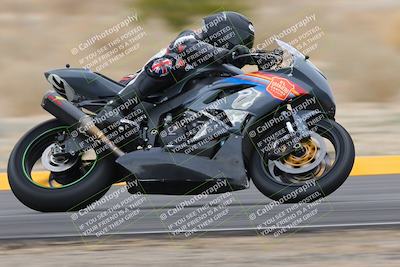 media/Jan-14-2023-SoCal Trackdays (Sat) [[497694156f]]/Turn 4 Set 2 (1030am)/